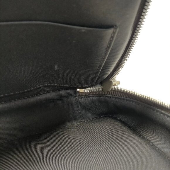 Louis Vuitton Monogram Cosmetic Pouch PM | Authentic LV Makeup Bag - Picture 13 of 16